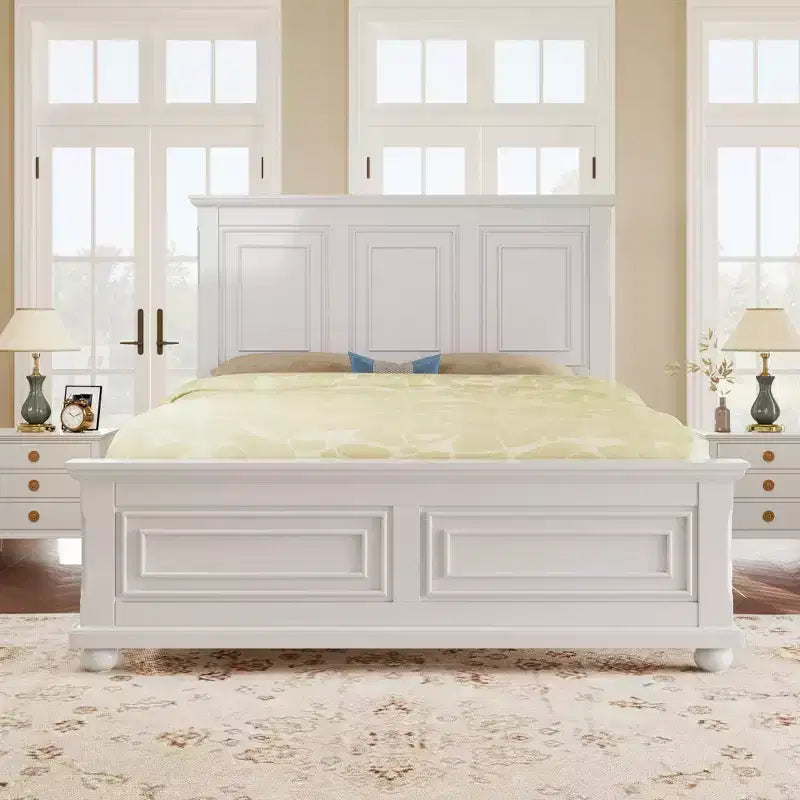 Letto tradizionale in legno di pino Marrone/Bianco con testiera alta – Queen/King, montaggio per 2 persone