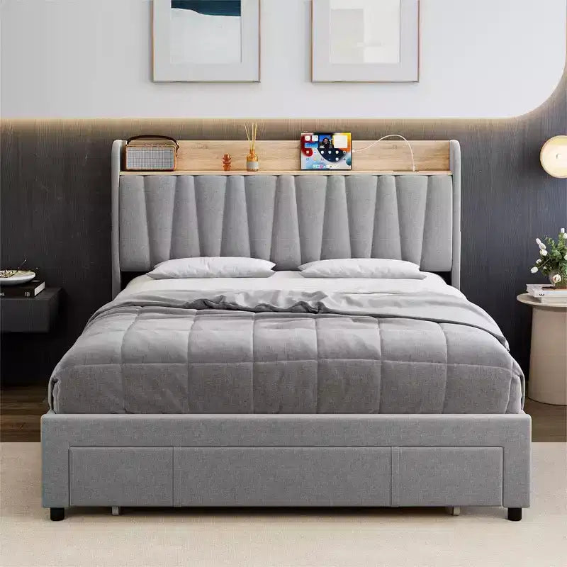 Letto a piattaforma imbottito grigio/beige con testiera contenitore, cassetti e stazione di ricarica, Queen