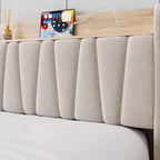 Letto a piattaforma imbottito grigio/beige con testiera contenitore, cassetti e stazione di ricarica, Queen